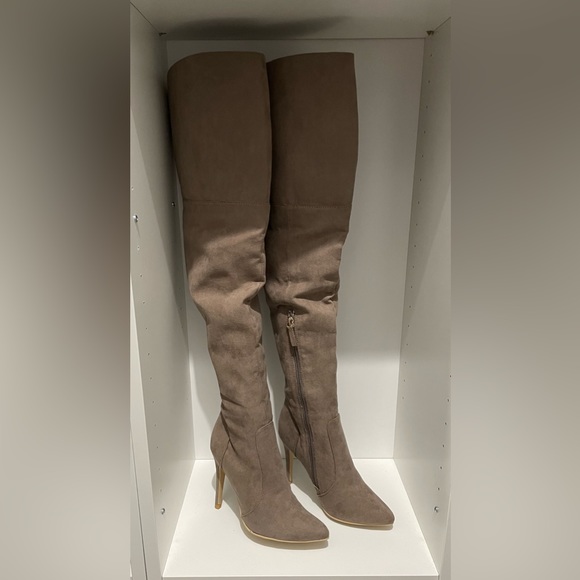 Aliz Justfab thigh-high stiletto - Picture 9 of 9